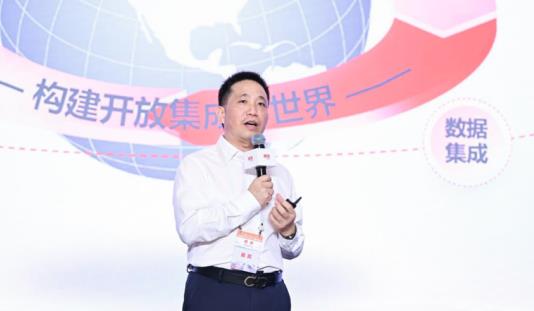 用友iuap以AI為核心引擎，幫助企業全面升級數智底座